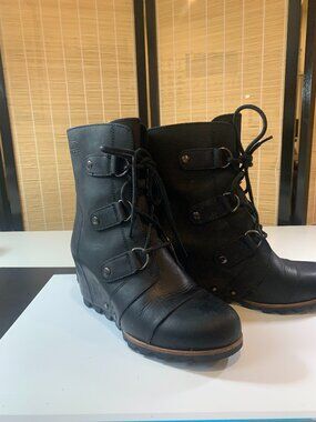 Sorel wedge leather ankle boots